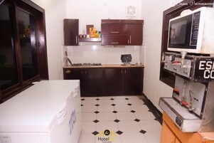 Deluxe Double Room | Shared kitchen