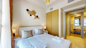 Apartment, 2 Bedrooms, Pool Access | 2 bedrooms, bed sheets