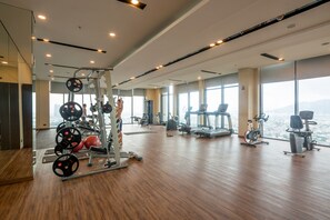 Fitness facility - Sandy Shore Luxury Apartment 100m2 in Altara / Sheraton building - My Khe beach (Đà Nẵng)