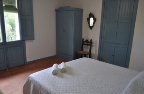 2 dormitorios, tabla de planchar con plancha, wifi gratis y ropa de cama