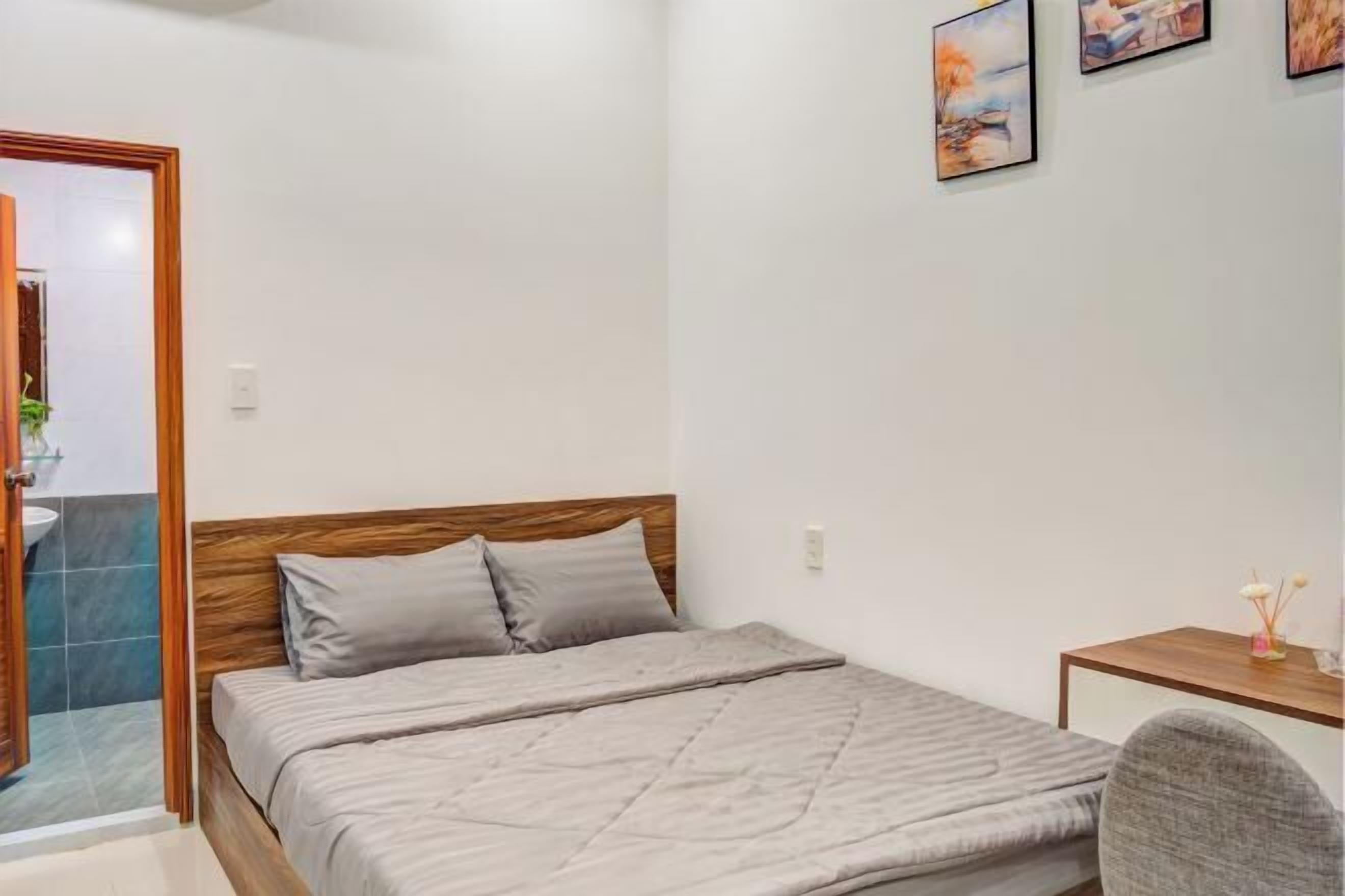 Individually furnished, desk, laptop workspace, soundproofing