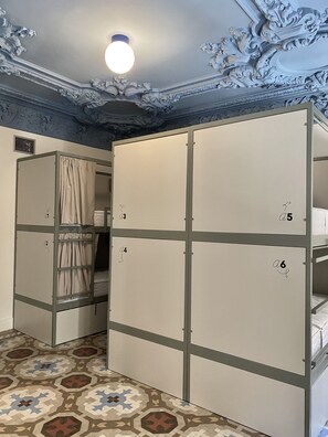 Shared Dormitory, Mixed,6 Beds