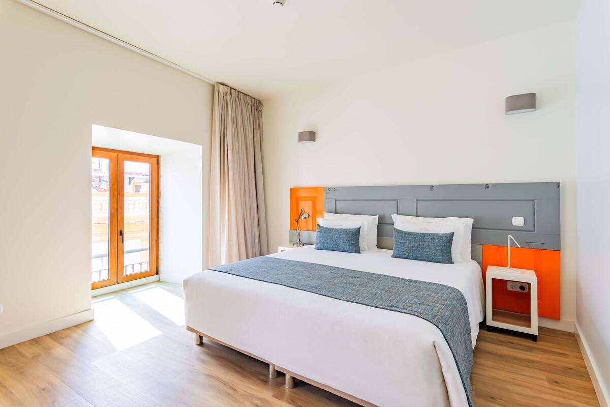 Habitación familiar | 1 dormitorio, minibar, sistema de insonorización y wifi gratis