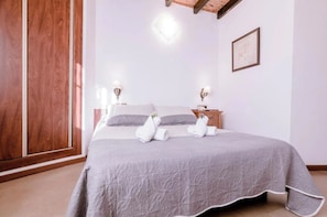 Free WiFi, bed sheets - Hospedium Hotel Blu Fonseca (Peligros)