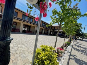 Habitación Deluxe doble, vistas al patio | Terraza o patio