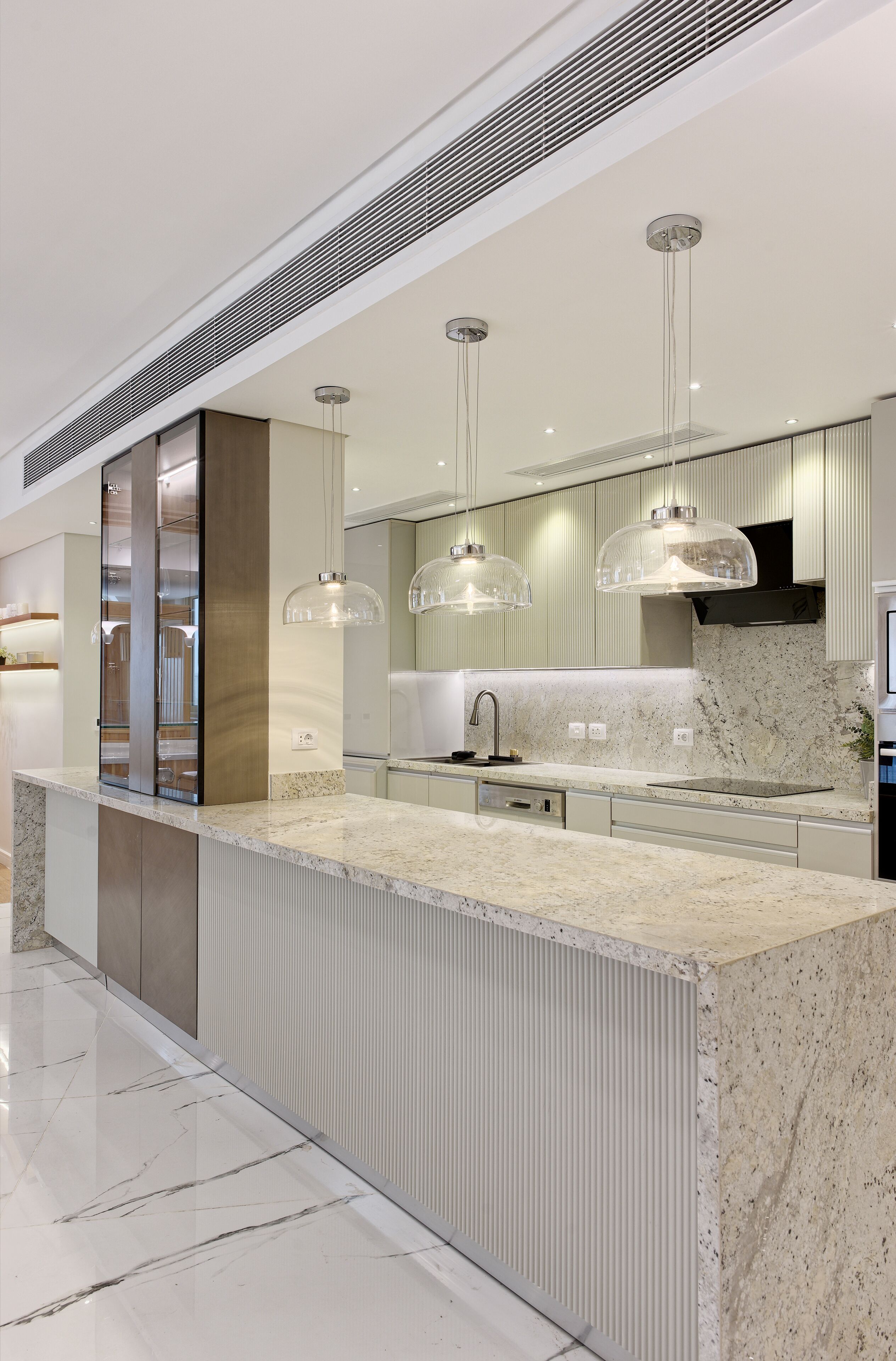 Exclusive Apartment | Private kitchen | Fridge, microwave, cookware/dishes/utensils, paper towels