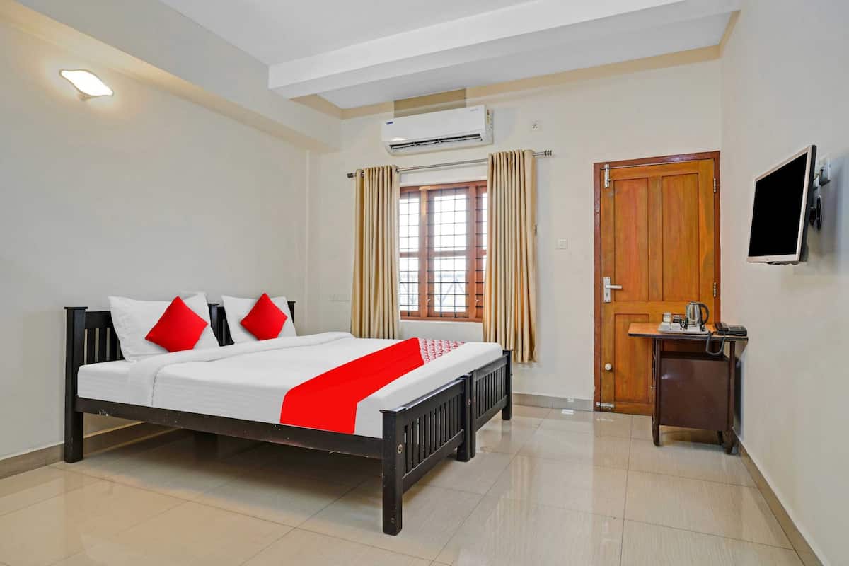 Classic Room | 1 bedroom, bed sheets