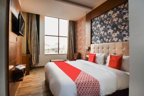 Room - Collection O Red Paradise (Dera Bassi)