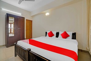 Room - Collection O Red Paradise (Dera Bassi)