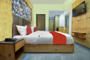 Classic Room | 1 bedroom, bed sheets