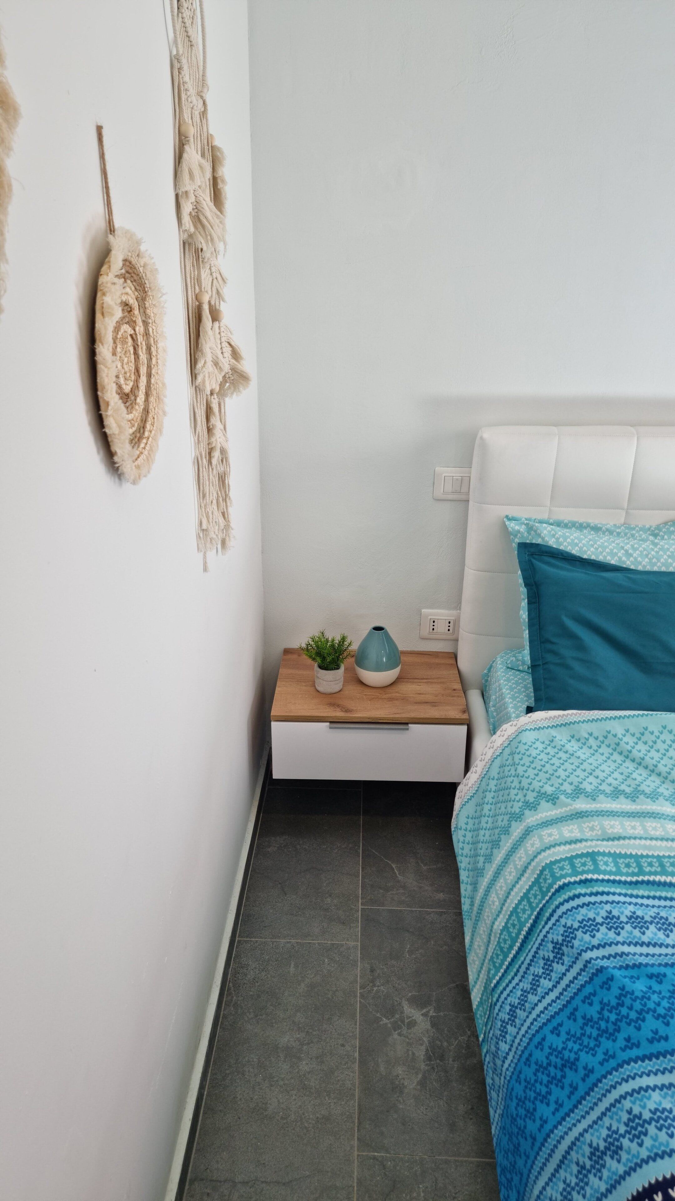 1 dormitorio, tabla de planchar con plancha, wifi y ropa de cama
