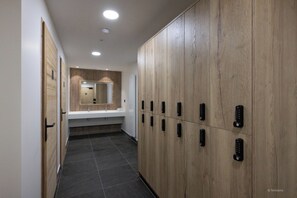 Bain à remous, hammam, massages