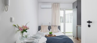 Cozy Apartment Kraków by Renters