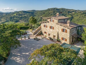 Exterior - Adults-only: Ruhige Oase im Grünen mit Atemberaubender Aussicht (Gubbio)