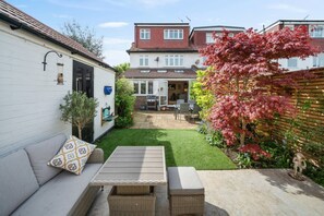 Basic House | Property grounds