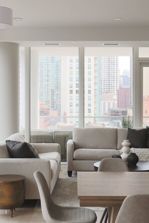 Tv, stereoanlæg, kontorer