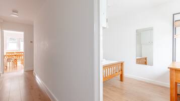 Basic House | Interior