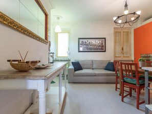 Apartment - Lovely Home Apartment (Lecco)