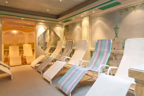 Sauna, spa, bain de vapeur, service de massage
