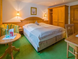 Superior Double Room | In-room safe, individually decorated, individually furnished, desk