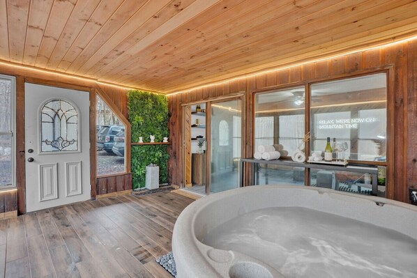 Bain à remous intérieur