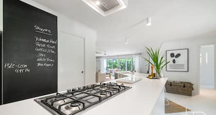 Coral Cove Holiday Home