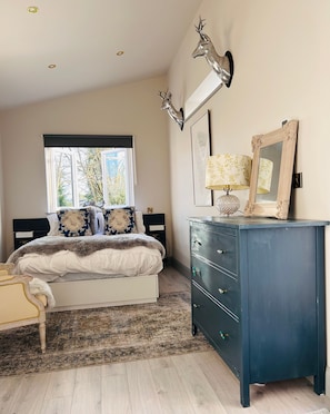 2 bedrooms, iron/ironing board, WiFi, bed sheets - Cosy and furnished cottage with all you need apart from your personal items. (Bath ,Somerset)