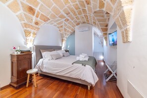 Quarto luxo | Roupas de cama premium, cofres nos quartos, quartos à prova de som