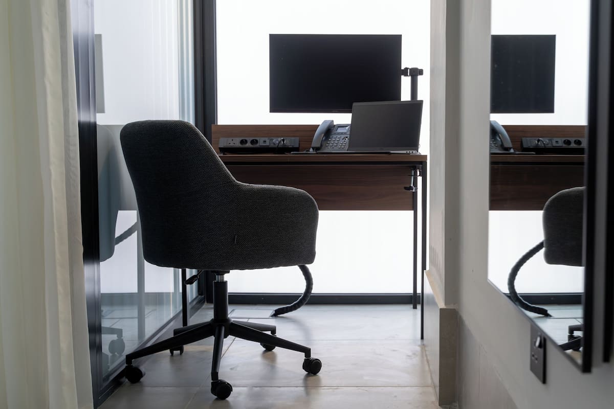 Digital Nomad Room | 1 bedroom, minibar, in-room safe, desk