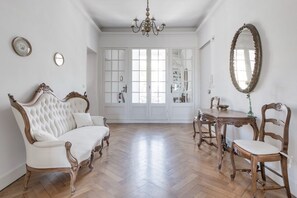 Fernseher, Stereoanlage