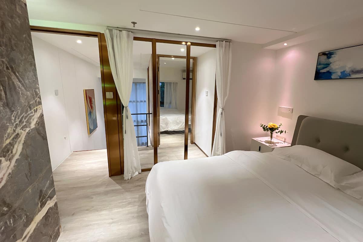 Family Loft | 1 bedroom, individually decorated, desk, laptop workspace