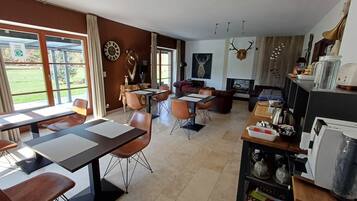 Desayuno buffet incluido todos los días