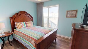 5 soverom, strykejern/-brett, wi-fi og sengetøy