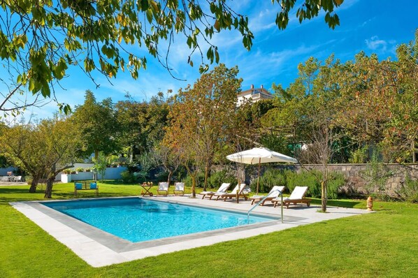 Villa | 8 bedrooms, Internet