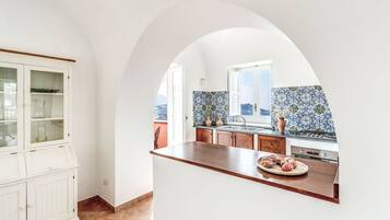 Villa | 6 bedrooms, Internet