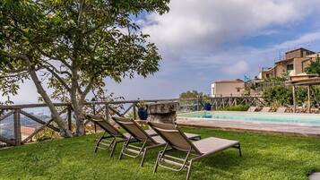 Villa | 6 bedrooms, Internet