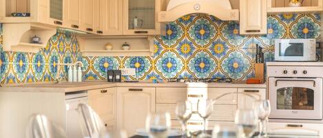 Villa | 6 Schlafzimmer, Bügeleisen/Bügelbrett, Internetzugang