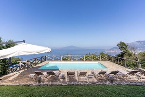 Villa | 6 Schlafzimmer, Bügeleisen/Bügelbrett, Internetzugang