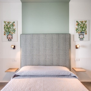 Apartment | 2 bedrooms, iron/ironing board, Internet