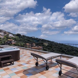 公寓 | 2 間臥室、網路服務