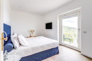 Villa - Villa Mediterranea in Citt Metropolitana di Napoli (Massa Lubrense)