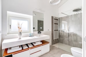 Ferienhaus | 3 Schlafzimmer, Bügeleisen/Bügelbrett, Internetzugang