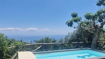 House | 2 bedrooms, iron/ironing board, Internet