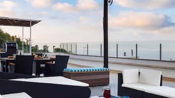 Villa | 4 bedrooms, iron/ironing board, Internet