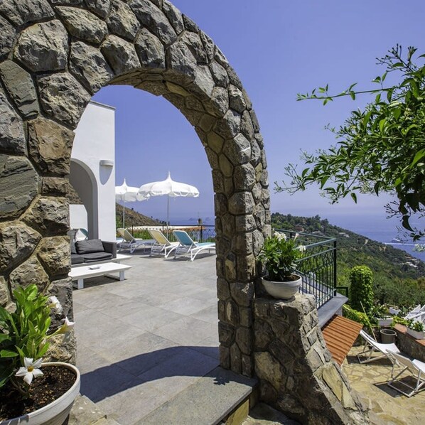 Villa - Villa Nausicaa in Nerano (Massa Lubrense)