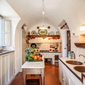 6 bedrooms, iron/ironing board, Internet - Villa Antica il Monticello (Massa Lubrense)