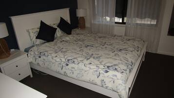 3 bedrooms, iron/ironing board