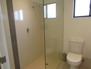 Shower, towels