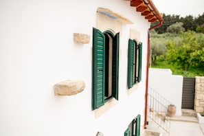 House, Smoking | 2 bedrooms, soundproofing