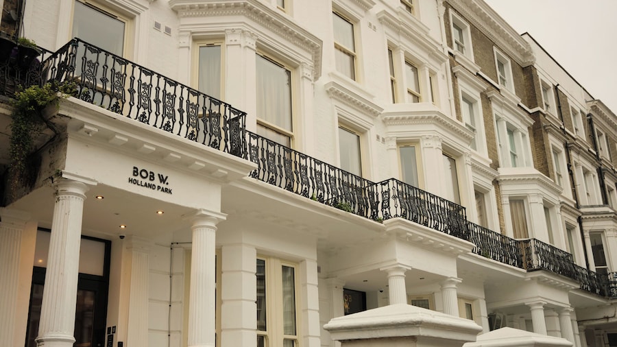 Bob W Holland Park London